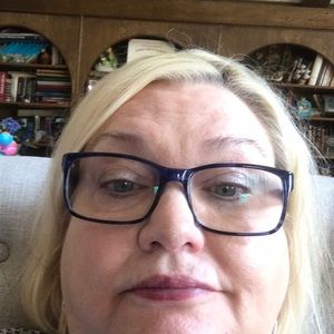 Meet your Posher, Lynette